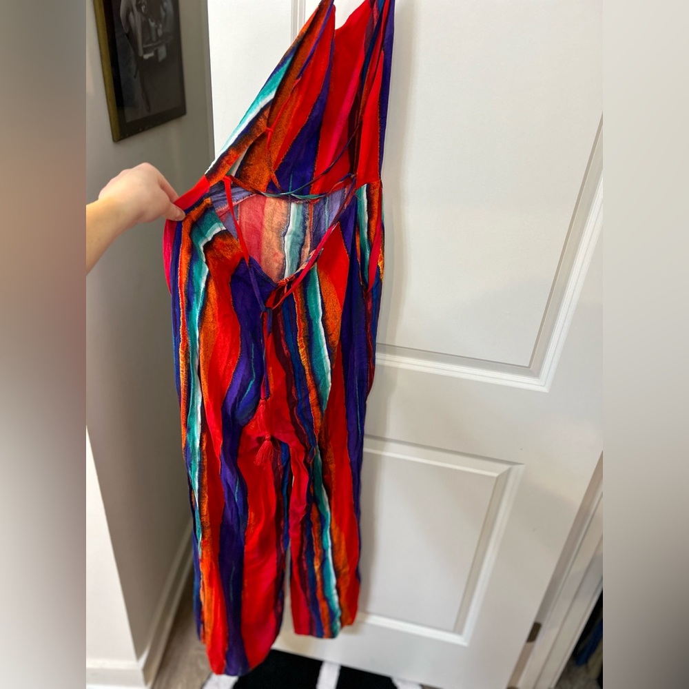 Backless jumpsuit - Picture 10 of 11